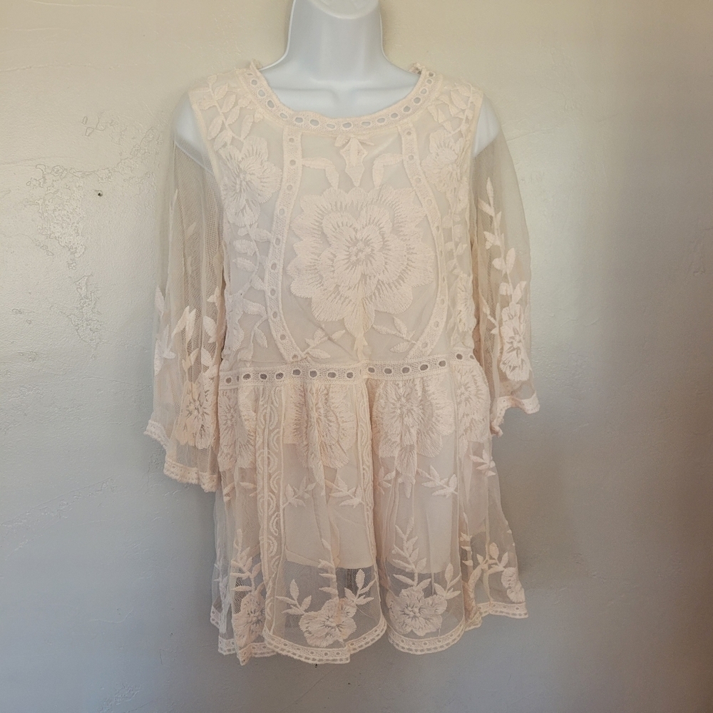 Entro Small White Light Pink Lace Blouse Quarter Sleeve Embroidered Boho Top